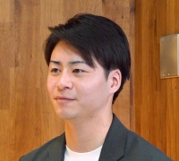 脇　智紘（わき・ともひろ）