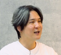 辻　伸弘（つじ・のぶひろ）