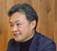 東出　武也（ひがしで・たけや）